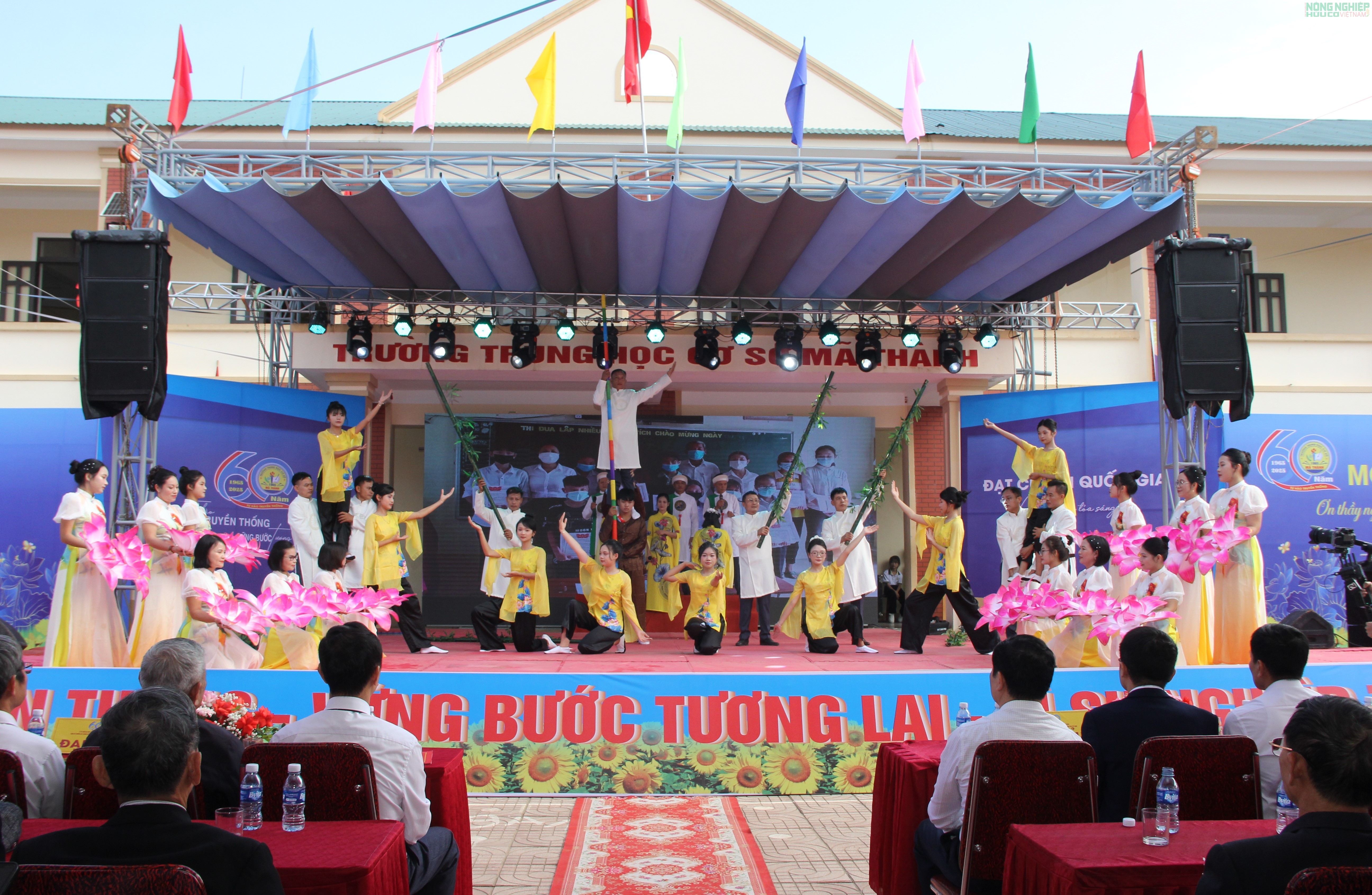 Trường THCS Mã Thành đạt chuẩn Quốc gia trên hành trình 60 năm xây dựng và phát triển