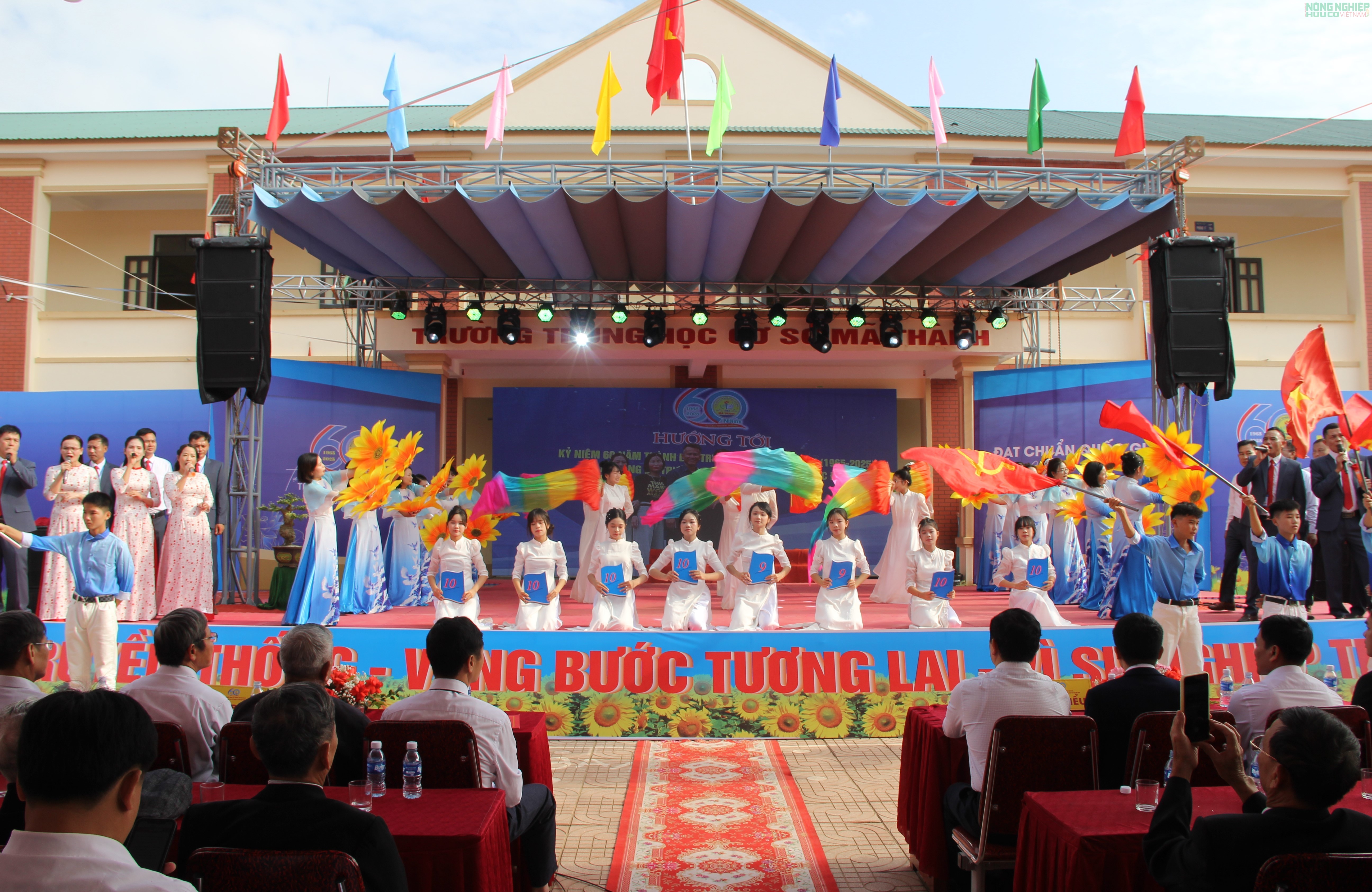 Trường THCS Mã Thành đạt chuẩn Quốc gia trên hành trình 60 năm xây dựng và phát triển