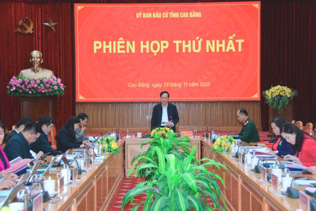 Ủy ban bầu cử tỉnh Cao Bằng tiến hành phiên họp thứ nhất