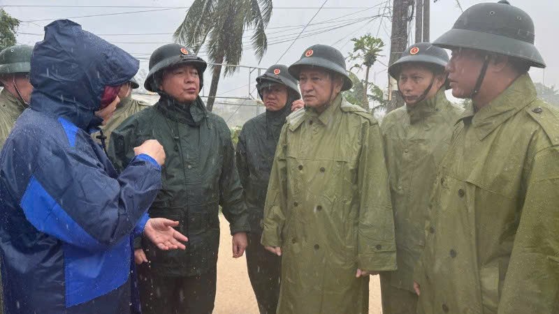 Phó Thủ tướng Chính phủ Hồ Quốc Dũng kiểm tra công tác phòng chống mưa, lũ tại Đắk Lắk