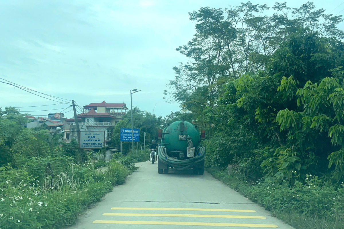 Hà Nội: Bài học trách nhiệm quản lý xe môi trường đổ trộm chất thải tại Sóc Sơn