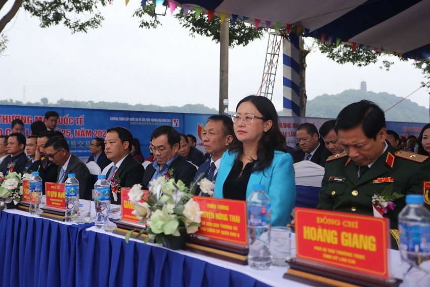 Khai mạc Hội chợ Thương mại Quốc tế Việt - Trung (Lào Cai) lần thứ 25 năm 2025