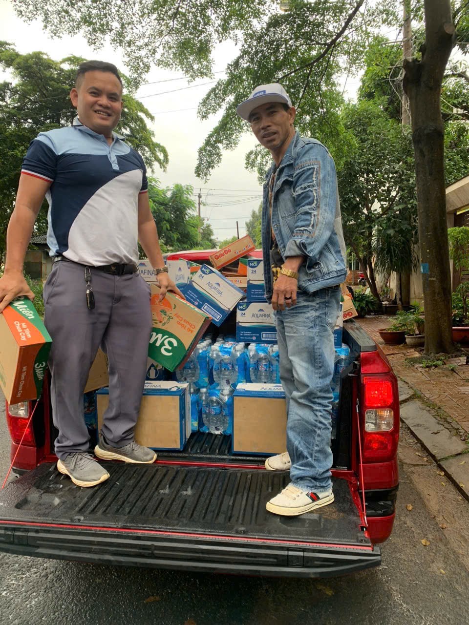 Công ty TNHH MTV Thương mại Minh Tuyết  ủng hộ đồng bào bị lũ lụt tại Đắk Lắk