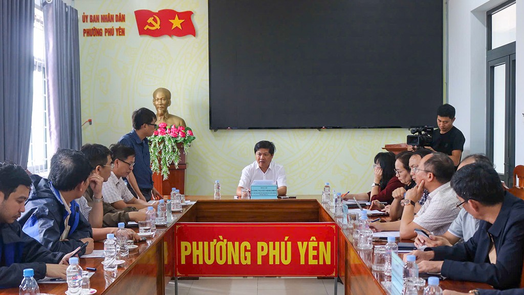 Bí thư Tỉnh ủy Đắk Lắk kiểm tra công tác khắc phục thiệt hại do mưa lũ tại phường Phú Yên