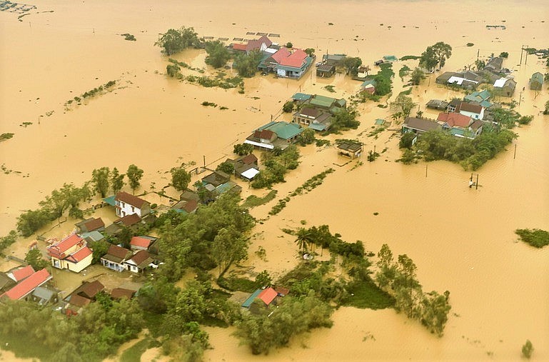 Mưa lũ tại khu vực Nam Trung Bộ và Tây Nguyên để lại thiệt hại nặng nề cả người và của