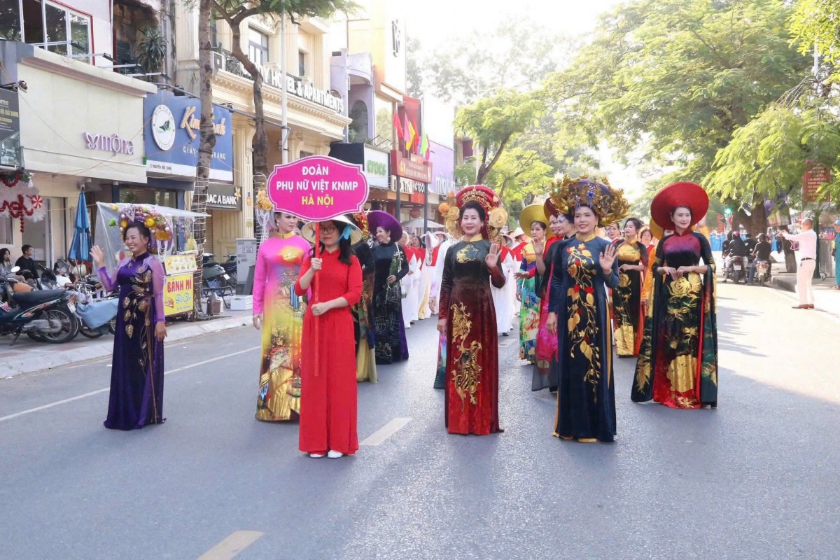 Hải Phòng tổ chức diễu hành – Tôn vinh áo dài Việt Nam