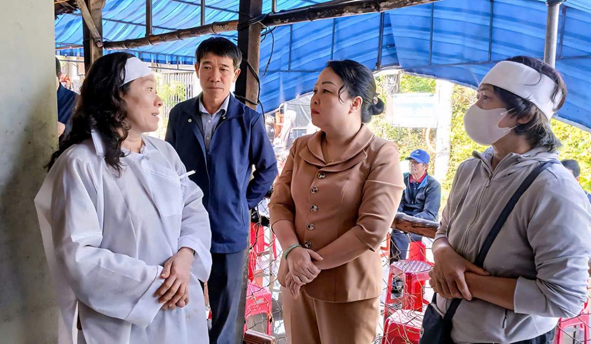 Chia sẻ những tổn thất mà người dân đang phải gánh chịu do thiên tai