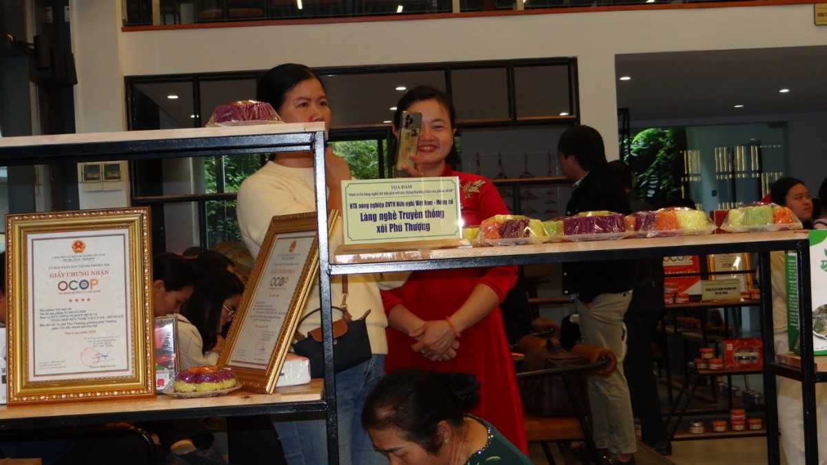 Xôi Phú Thượng - Niềm tự hào ẩm thực của người Hà Nội