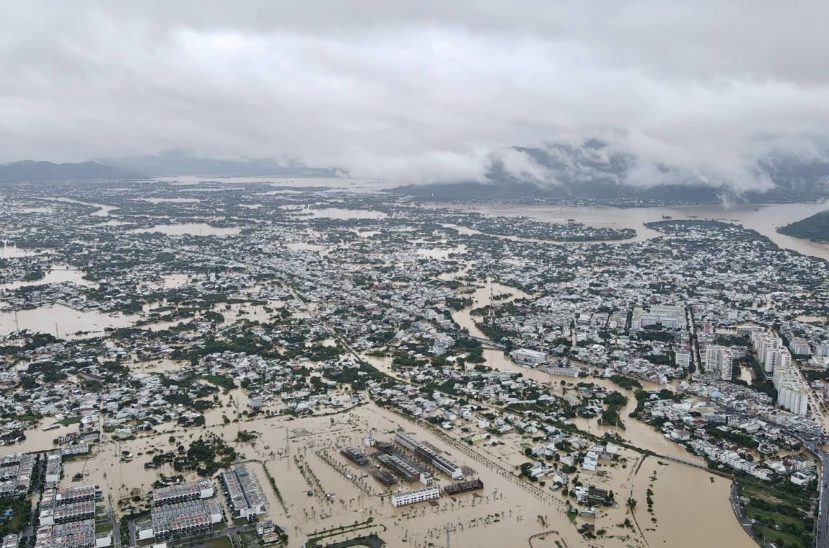 Khánh Hoà: Giúp người dân sớm ổn định cuộc sống sau mưa lũ