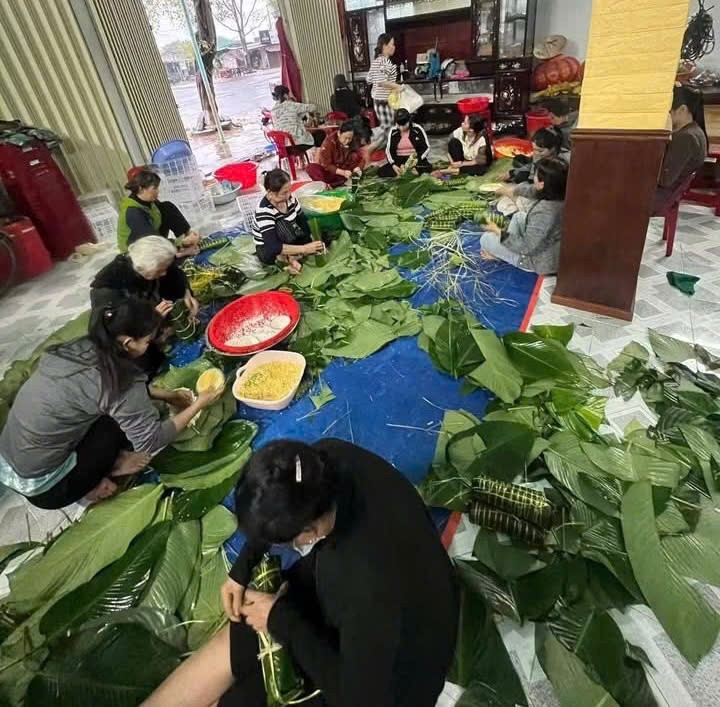 Chính quyền và Nhân dân xã Ea Kar “chung tay” hướng về đồng bào vùng lũ phía Đông Đắk Lắk