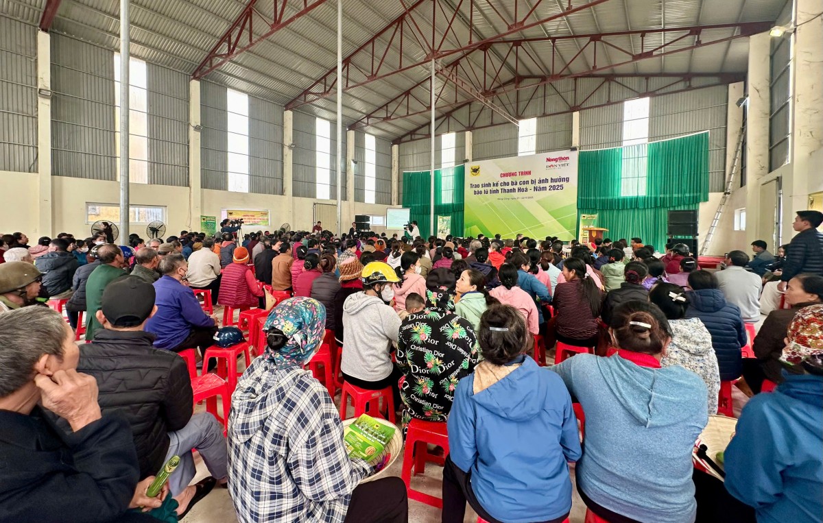 Bình Điền trao 1.600 gói sinh kế giúp nông dân Thanh Hoá tái thiết sau bão lũ