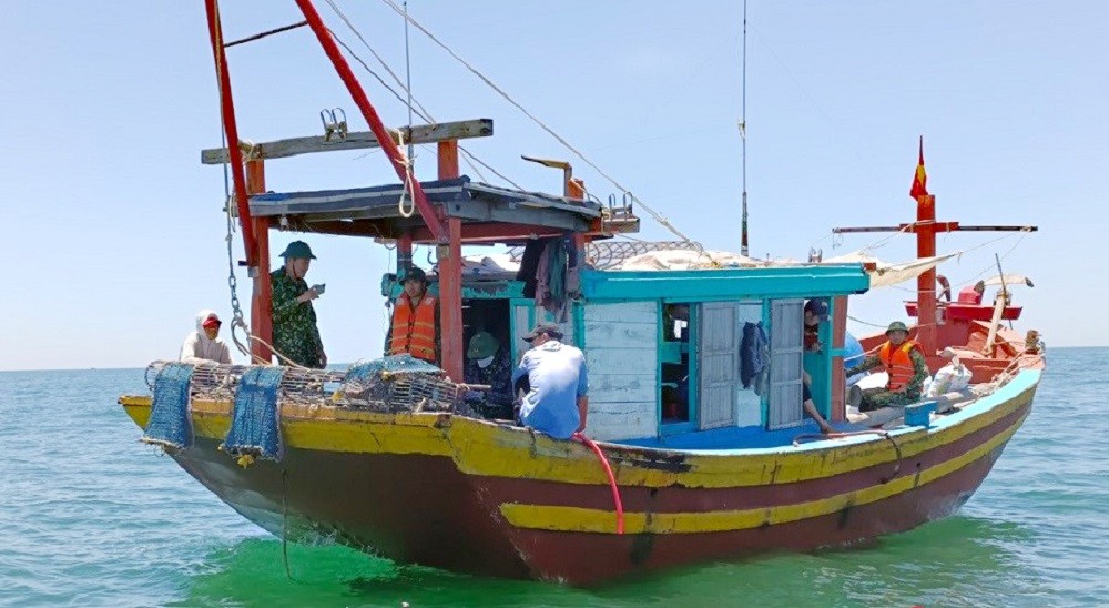 Nghệ An siết chặt công tác chống khai thác IUU, đảm bảo 100% tàu cá không vi phạm vùng biển nước ngoài