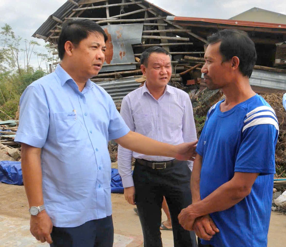 Khởi động “Chiến dịch Quang Trung” thần tốc xây dựng, sửa chữa nhà ở cho dân vùng lũ