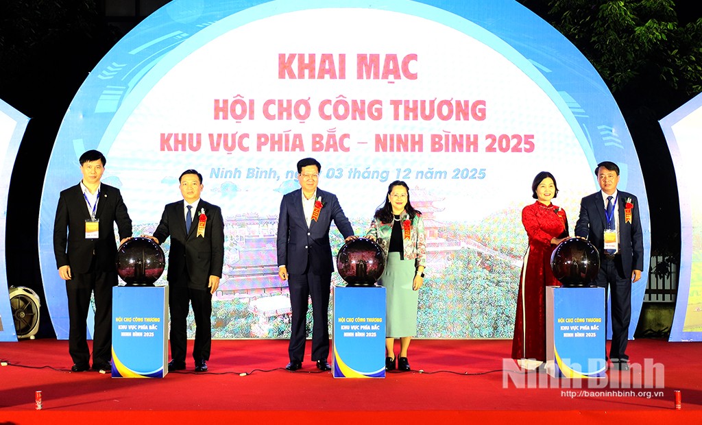 Khai mạc Hội chợ Công Thương khu vực phía Bắc-Ninh Bình năm 2025