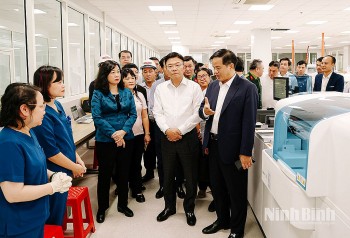 Phó Thủ tướng kiểm tra tiến độ hoàn thành các hạng mục tại 02 bệnh viện Bạch Mai và Việt Đức cơ sở 2