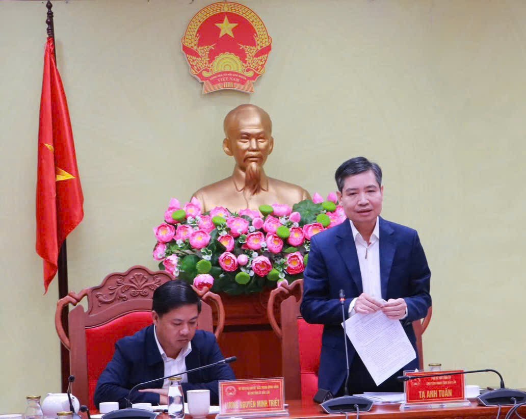 Thần tốc triển khai “Chiến dịch Quang Trung” xây, sửa nhà cho người dân vùng bão lũ