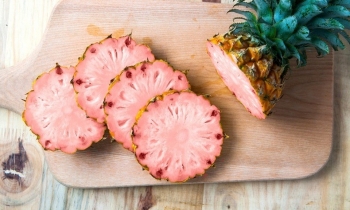 Dứa hồng loại trái cây 'độc & lạ'