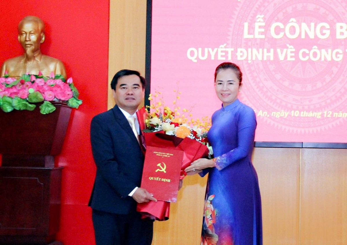 Bí thư xã vùng biên giữ chức Chủ tịch Hội Nông dân tỉnh Nghệ An