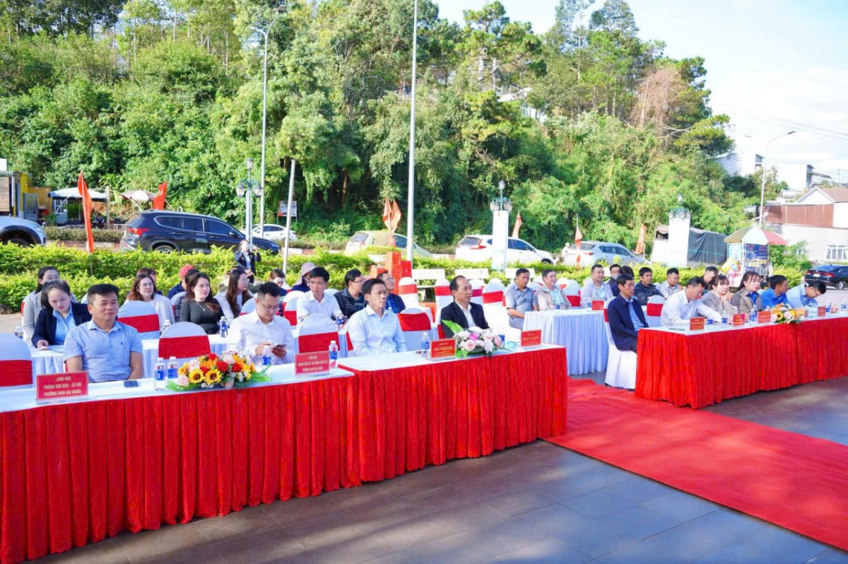 Lâm Đồng: Phường Nam Gia Nghĩa phát động thu gom bao gói thuốc BVTV và chất thải nguy hại Lâm Đồng: Phường Nam Gia Nghĩa phát động thu gom bao gói thuốc BVTV và chất thải nguy hại