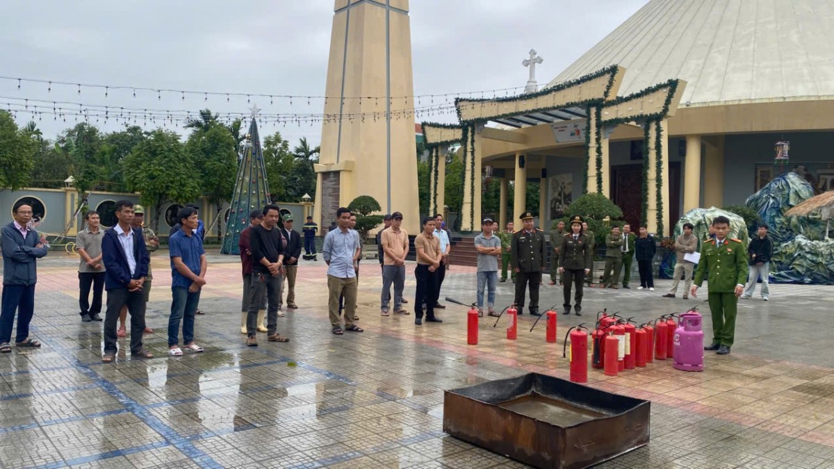 Chương trình thu hút sự tham gia đông đủ của Quản xứ, Hội đồng giáo xứ, 20 Khu vực trưởng cùng hơn 80 giáo dân