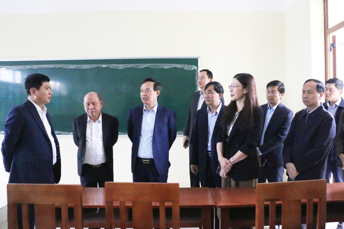 Bí thư Tỉnh ủy Phú Thọ làm việc với Đảng ủy các phường, xã về nhiệm vụ năm 2025–2026