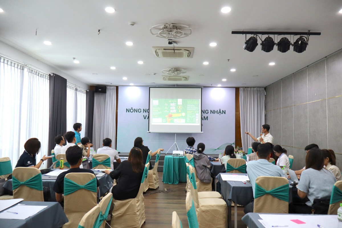 Chứng nhận đúng, ghi nhãn chuẩn: VOAA đồng hành cùng doanh nghiệp và HTX làm hữu cơ