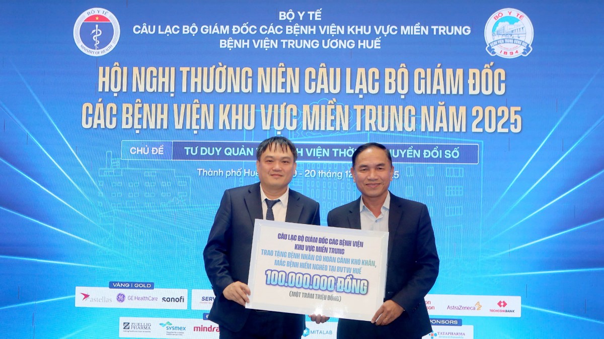 CLB Giám đốc các BV miền Trung 2025: Y tế hiện đại, nhân văn và phát triển bền vững ội nghị còn lan tỏa tinh thần nhân ái, trách nhiệm xã hội thông qua các chương trình hỗ trợ bệnh nhân có hoàn cảnh khó khăn.
