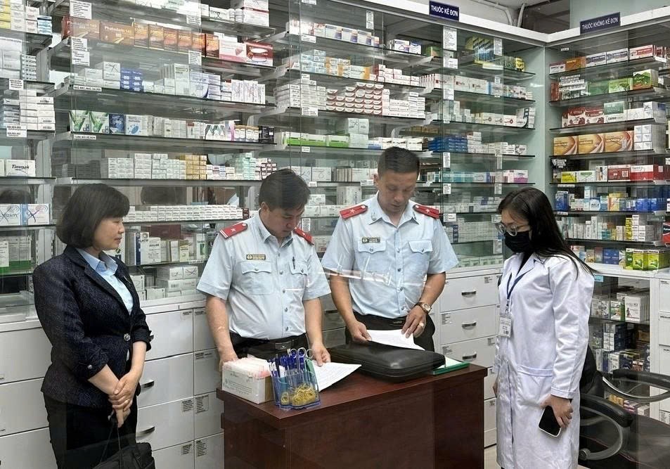 Lâm Đồng: Nâng cao hiệu quả công tác chống buôn lậu, gian lận thương mại và hàng giả trong lĩnh vực y tế