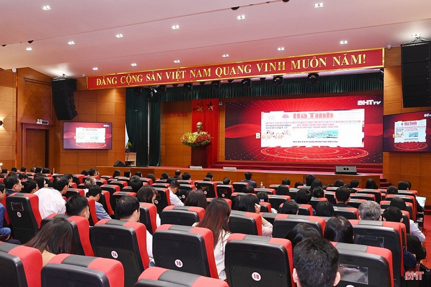 Hà Tĩnh: Vinh danh 27 tác phẩm xuất sắc đạt giải Giải Búa liềm vàng năm 2025.