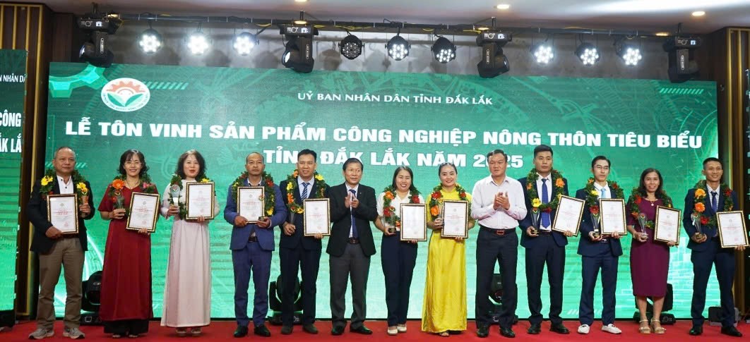 Đắk Lắk: Tôn vinh 32 sản phẩm công nghiệp nông thôn tiêu biểu năm 2025