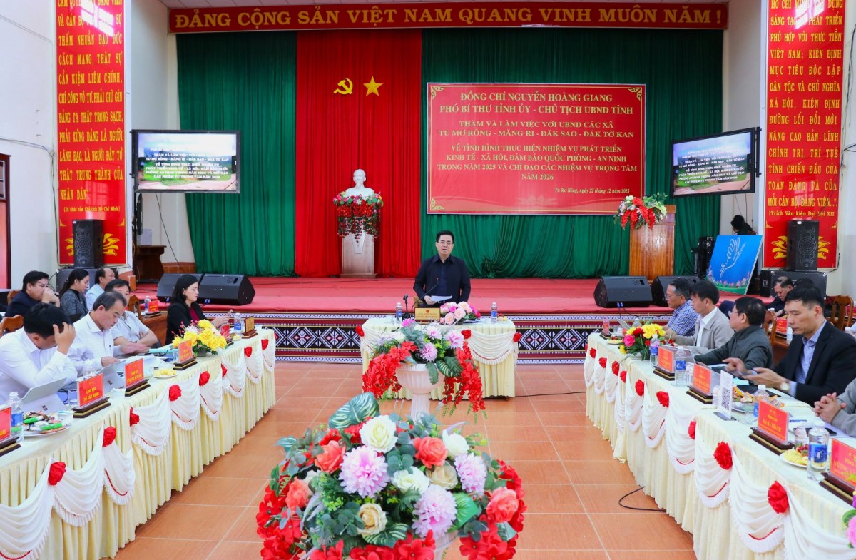 Quang cảnh tại buổi làm việc