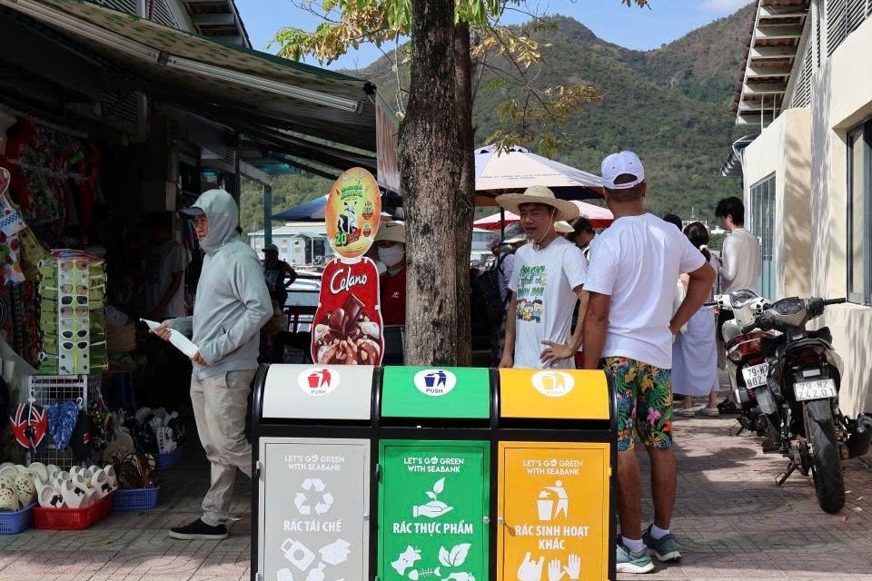 Tổng lực ra quân thực hiện phong trào “Vì một Việt Nam sáng - xanh - sạch - đẹp”