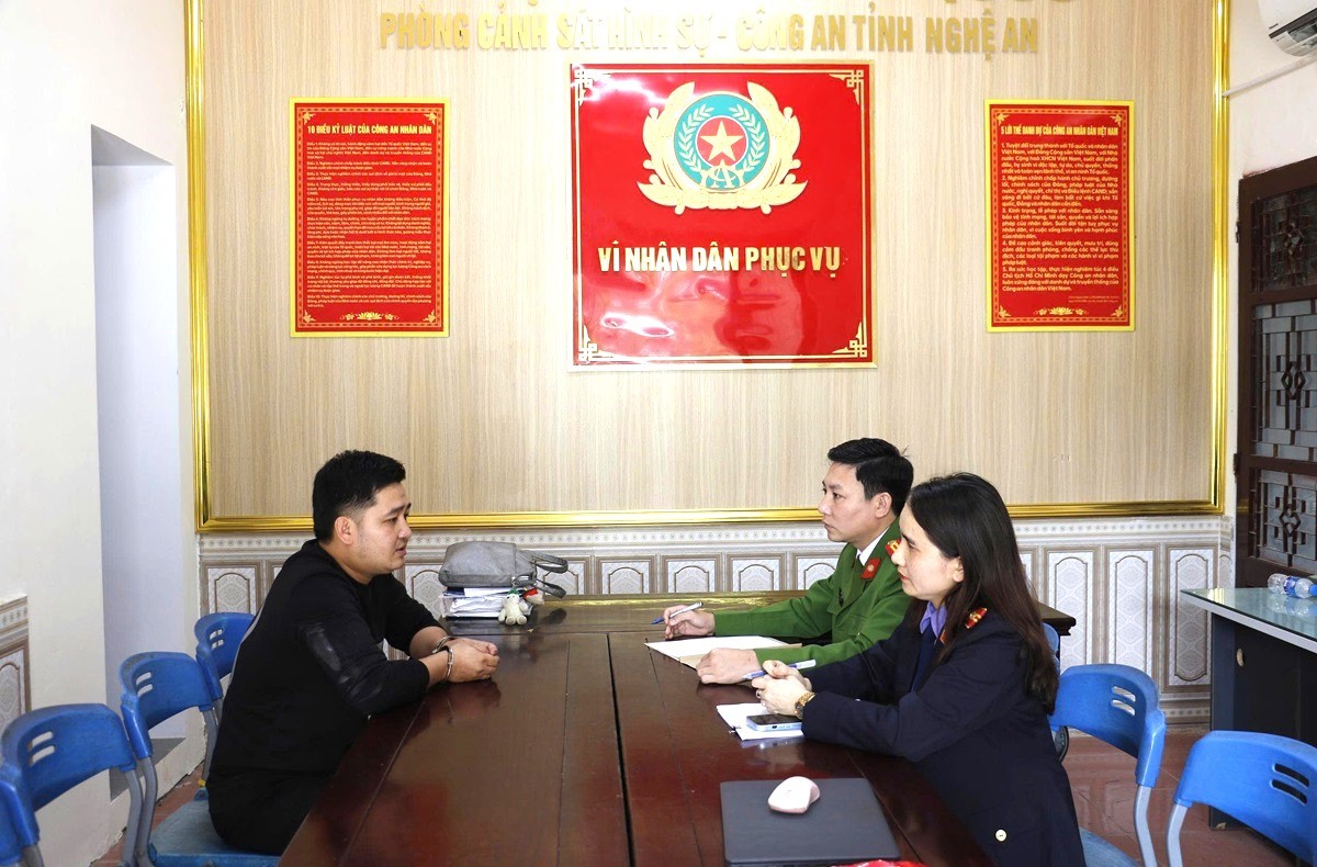 Công an Nghệ An phá chuyên án lớn nhất từ trước đến nay liên quan tới "Chế tạo, mua bán, tàng trữ vũ khí quân dụng" trái phép