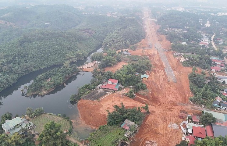 Lào Cai: Xử phạt 80 triệu đồng đối với đơn vị đổ đất lấn chiếm hồ thủy lợi đập Đầm Xanh