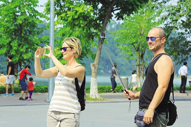 Hà Nội đón trên 33,7 triệu lượt khách, doanh thu đạt hơn 134.000 tỷ đồng