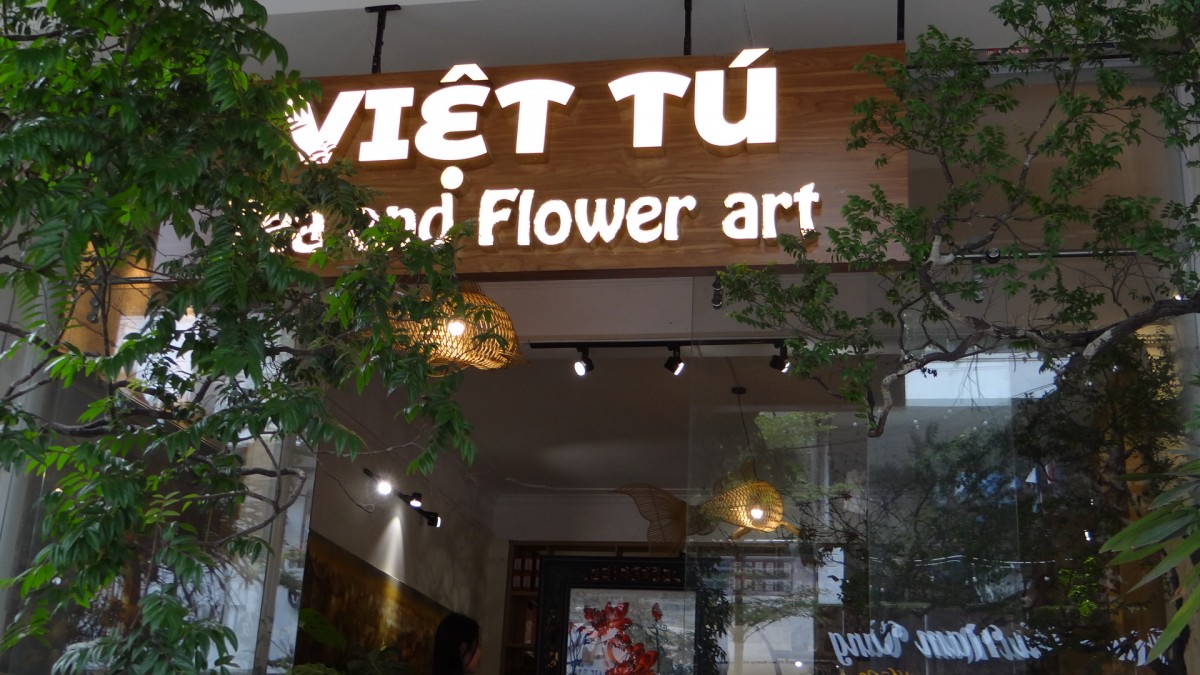 Người phụ nữ theo đuổi chè hữu cơ trên đất Đường Hoa