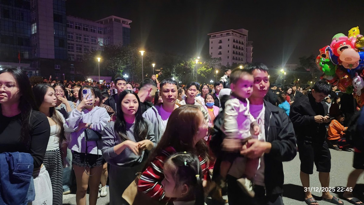 Nhiều người dân bày tỏ sự hào hứng và cảm kích trước không khí ấm áp, thân thiện và sự chuyên nghiệp trong tổ chức.