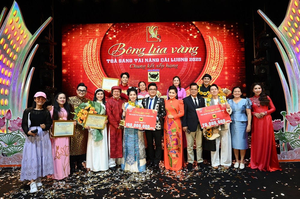 Bình Điền – 32 năm bền bỉ đồng hành cùng Toả sáng Tài năng Cải lương Việt