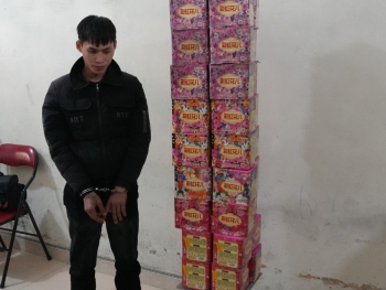 Cao Bằng: Bắt giữ đối tượng vận chuyển 53 kg pháo hoa nổ trái phép