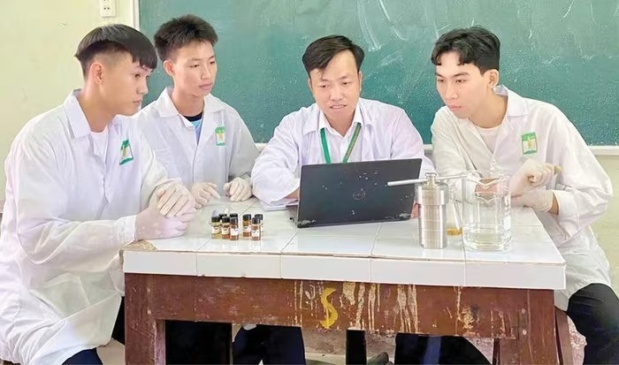 Từ vỏ trấu đến công nghệ nano: Dấu ấn sinh viên Nông Lâm Huế