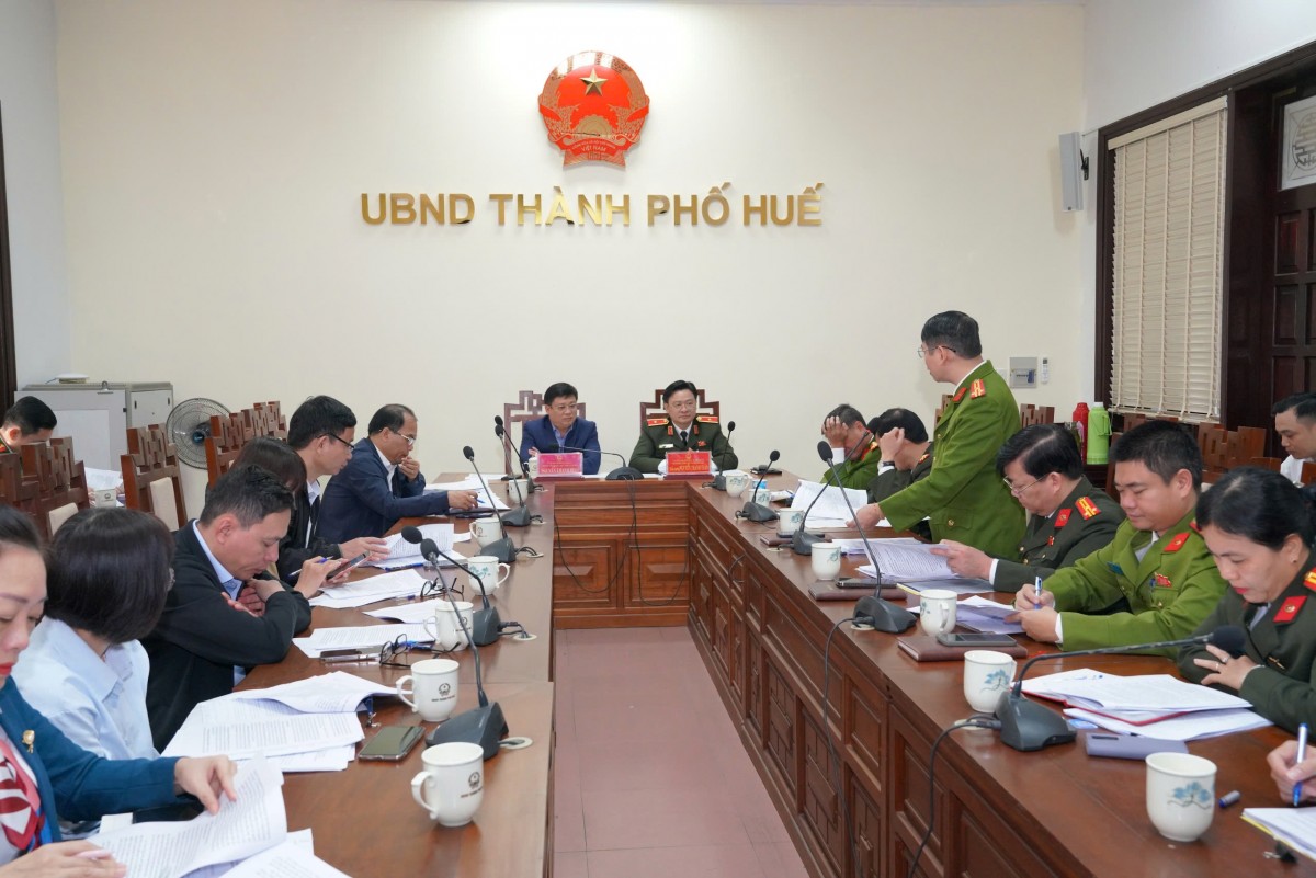 Ngày 15/01/2026, UBND thành phố Huế tổ chức cuộc họp nghe báo cáo và cho ý kiến đối với Đề án xây dựng “xã, phường không ma túy” giai đoạn 2025-2030.