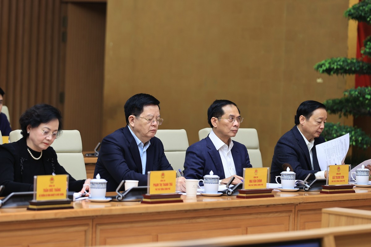 Các Phó Thủ tướng Trần Hồng Hà, Bùi Thanh Sơn, Mai Văn Chính, Phạm Thị Thanh Trà dự Hội nghị. Ảnh: VGP