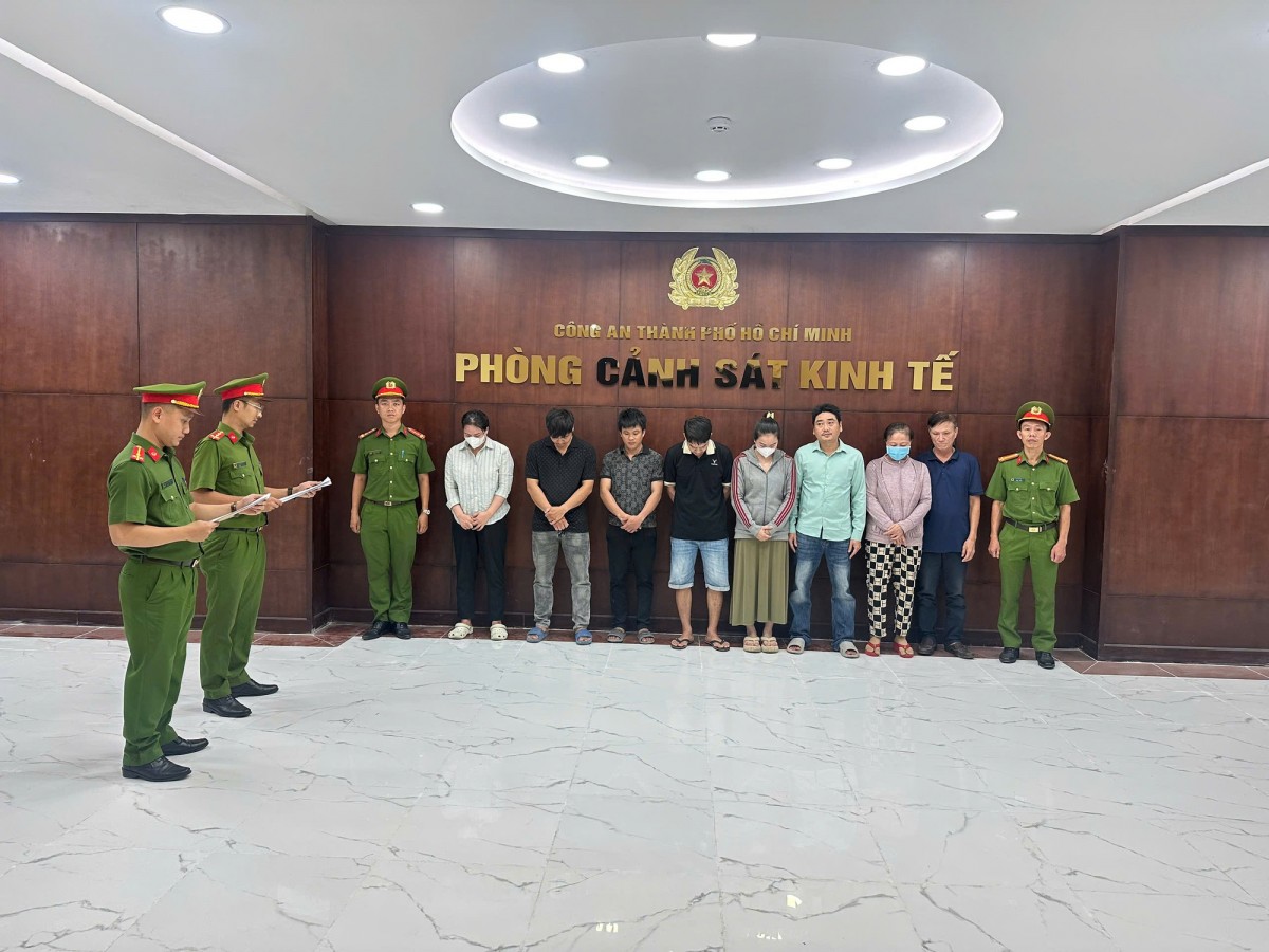 An toàn thực phẩm: Góc nhìn thực tiễn từ siêu thị lớn như BRG, MM Mega Market đến Hạ Long Canfoco