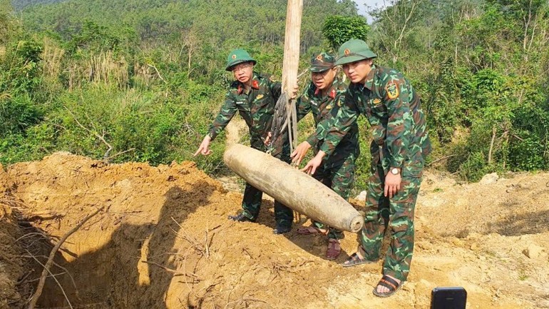Nghệ An: Hủy nổ thành công quả bom còn nguyên kíp nổ, sót lại sau chiến tranh