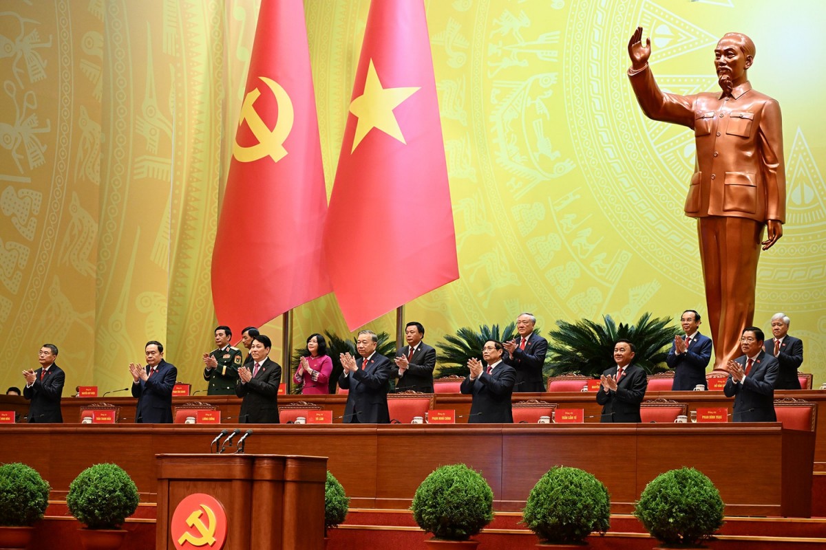 Đưa đất nước tiến mạnh, tiến vững chắc trong kỷ nguyên vươn mình của dân tộc (*)