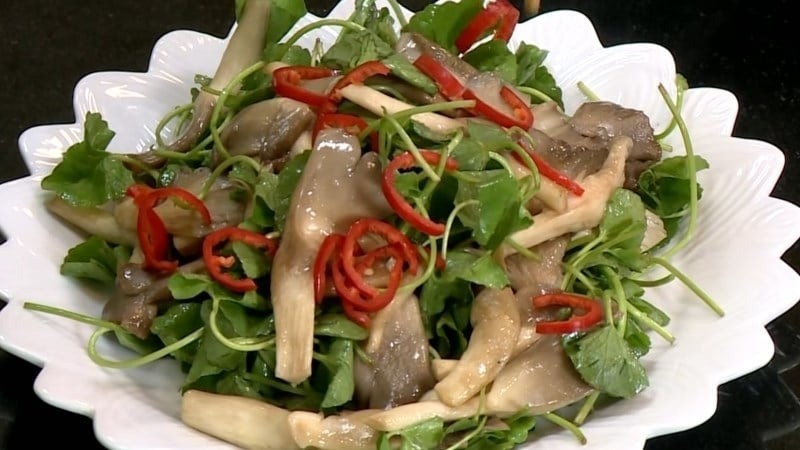 Nhắc đến loại rau này là biết cả một tỉnh, mọc khắp vườn không cần chăm bón, ví như "nhân sâm xanh" siêu bổ