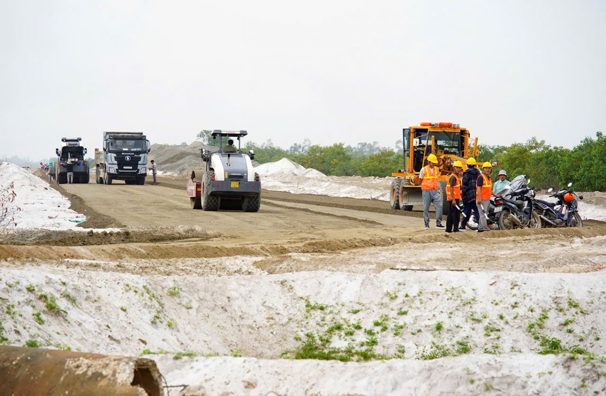 Bí thư Thành ủy Đà Nẵng kiểm tra loạt dự án trọng điểm, yêu cầu quyết liệt đẩy nhanh tiến độ