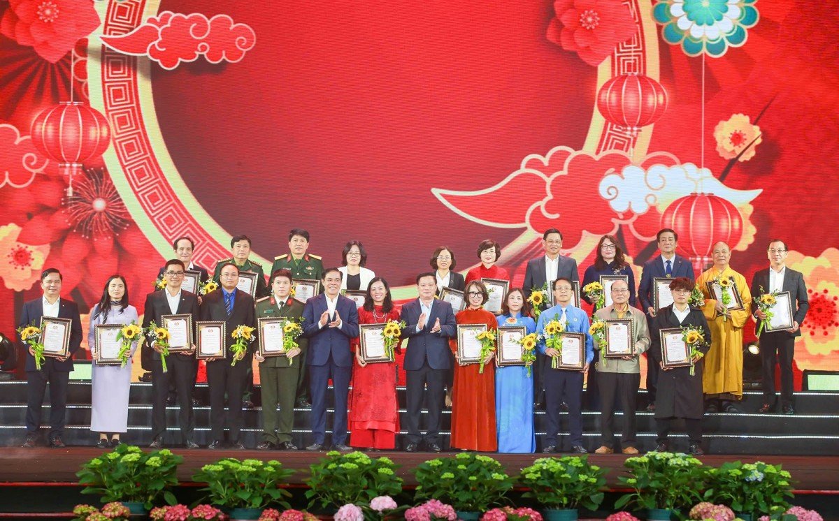 Hơn 172 tỷ đồng ủng hộ chương trình “Nghĩa tình dòng Lam - Xuân Bính Ngọ năm 2026”