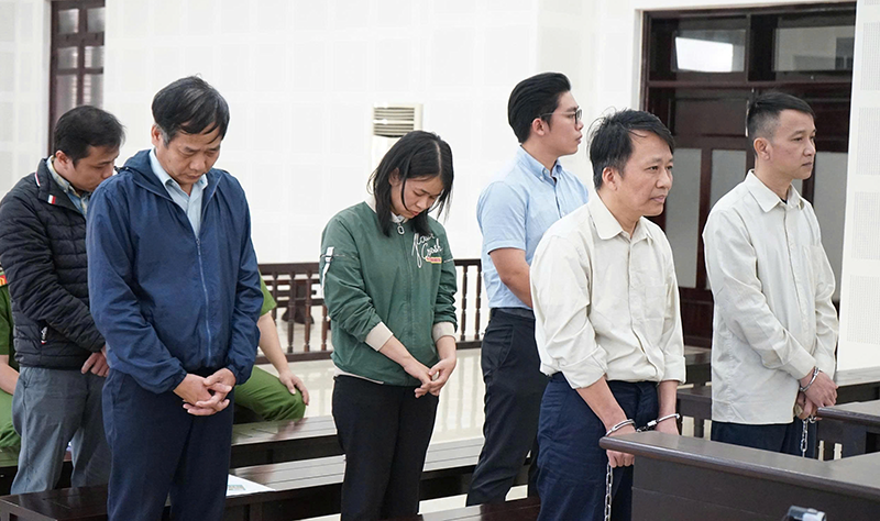 Các bị cáo tại tòa.