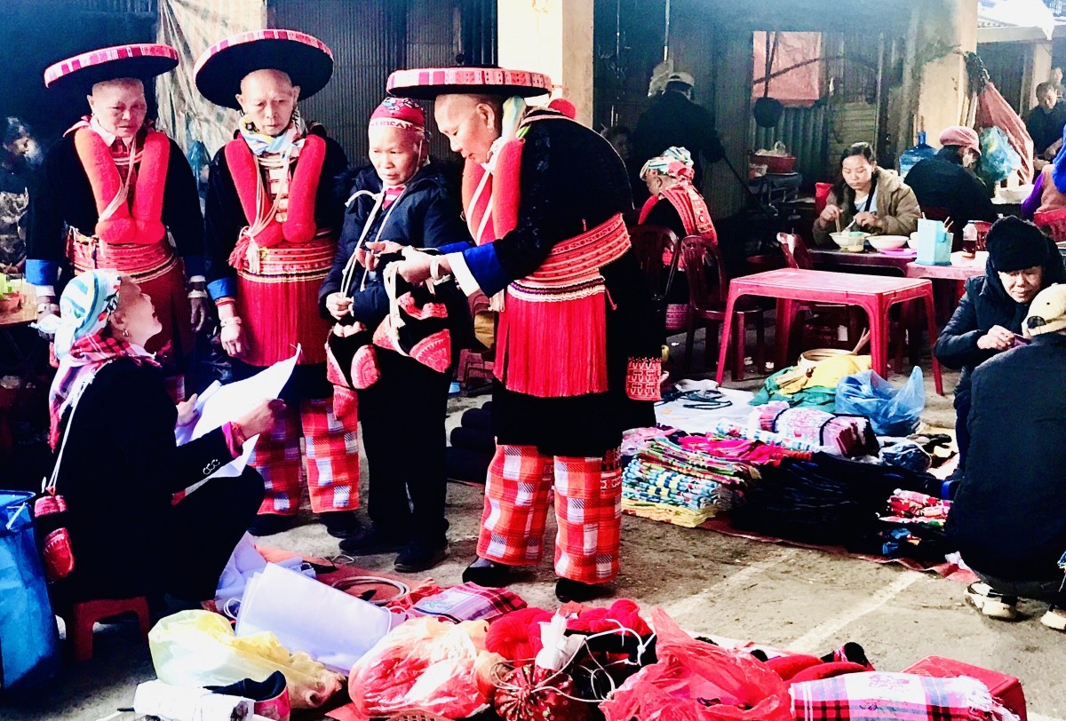 Chợ Tết vùng cao Cao Bằng - Nơi hội tụ giá trị văn hóa đậm đà bản sắc miền Non nước